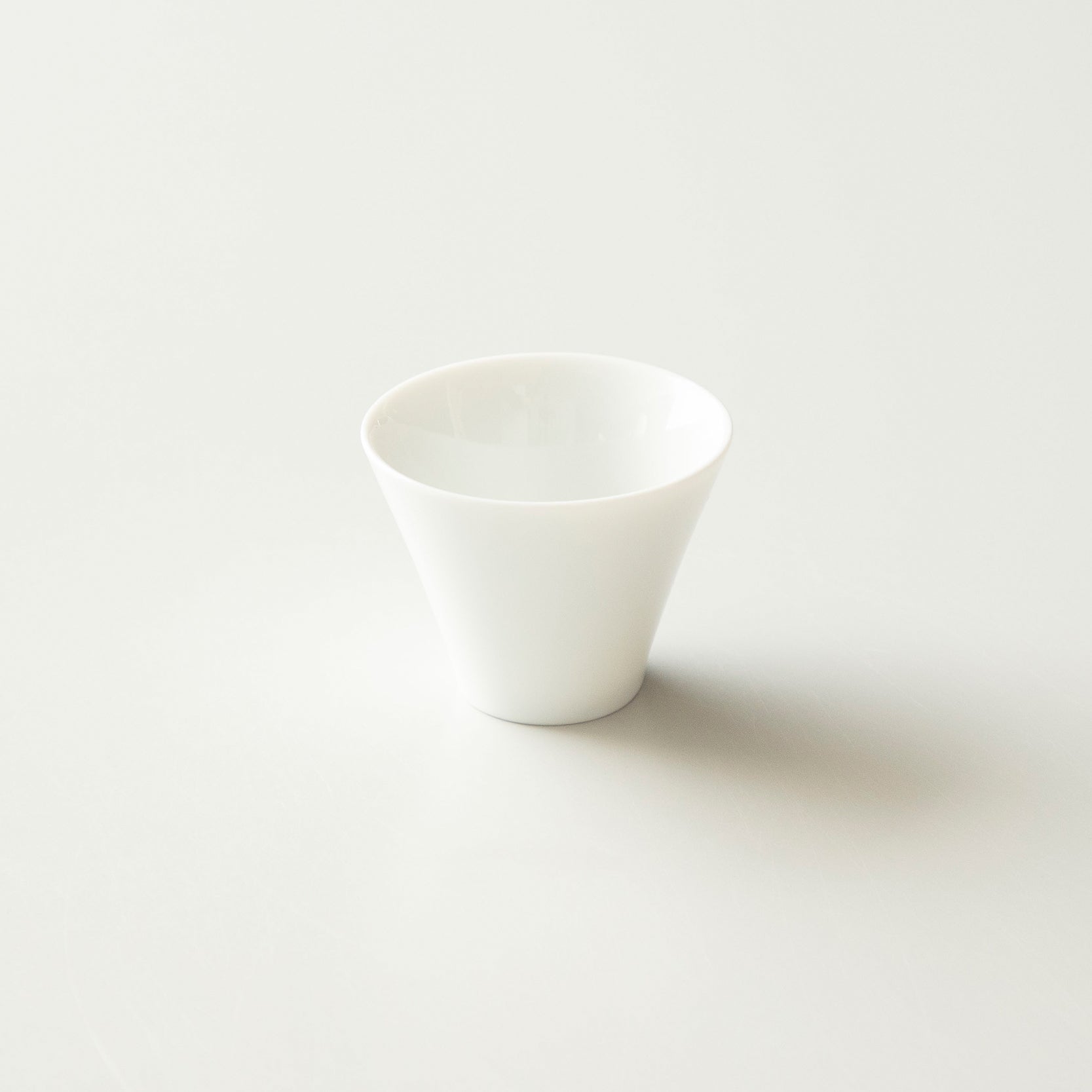 ORIGAMI Milk Beverage Cup Narrow	